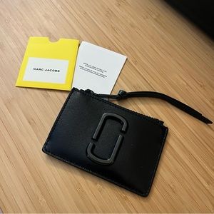 Marc Jacobs The Snapshot Top Zip Multi Wallet Card Case